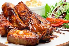 Honey glaze pork spare ribs with brown & chili sauce